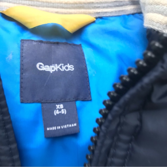 GAP kids puffy fall/spring vest - Picture 4 of 5